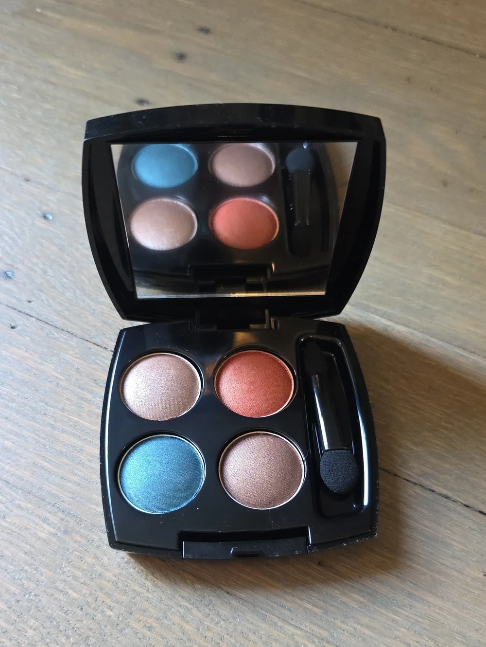 Avon Eyeshadow True Color Caribbean Sunset Quad — Q911. NEW